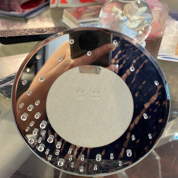 Swing Design Mirror with Crystal round standing picture frame - Picture 4 of 4